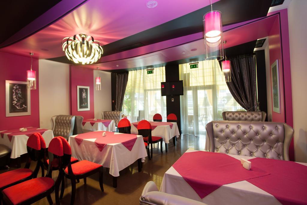 Nadiya Hotel 4*