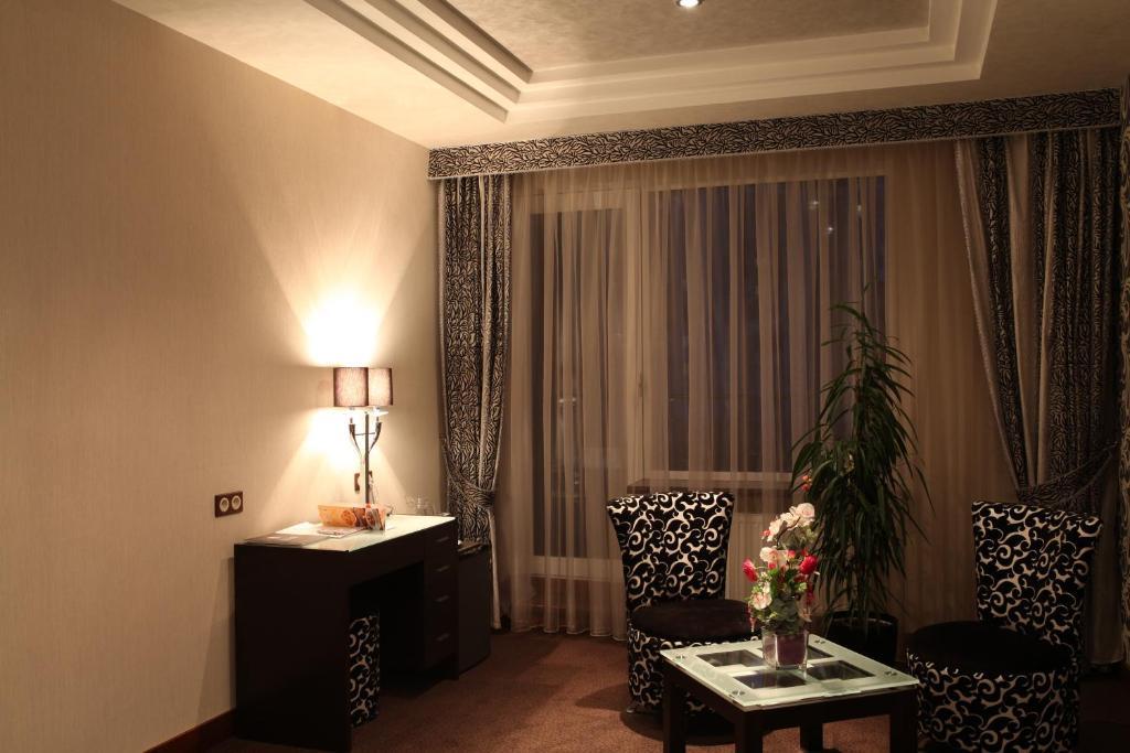 Nadiya Hotel